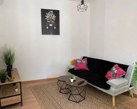 Apartment Nimes, Proche Jardins De La Fontaine Nimes