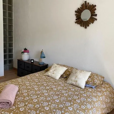 Apartment Nimes, Proche Jardins De La Fontaine Nimes